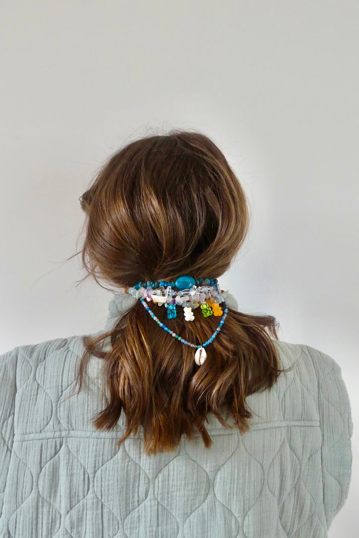 Collier de perles upcyclées coquillage Alain