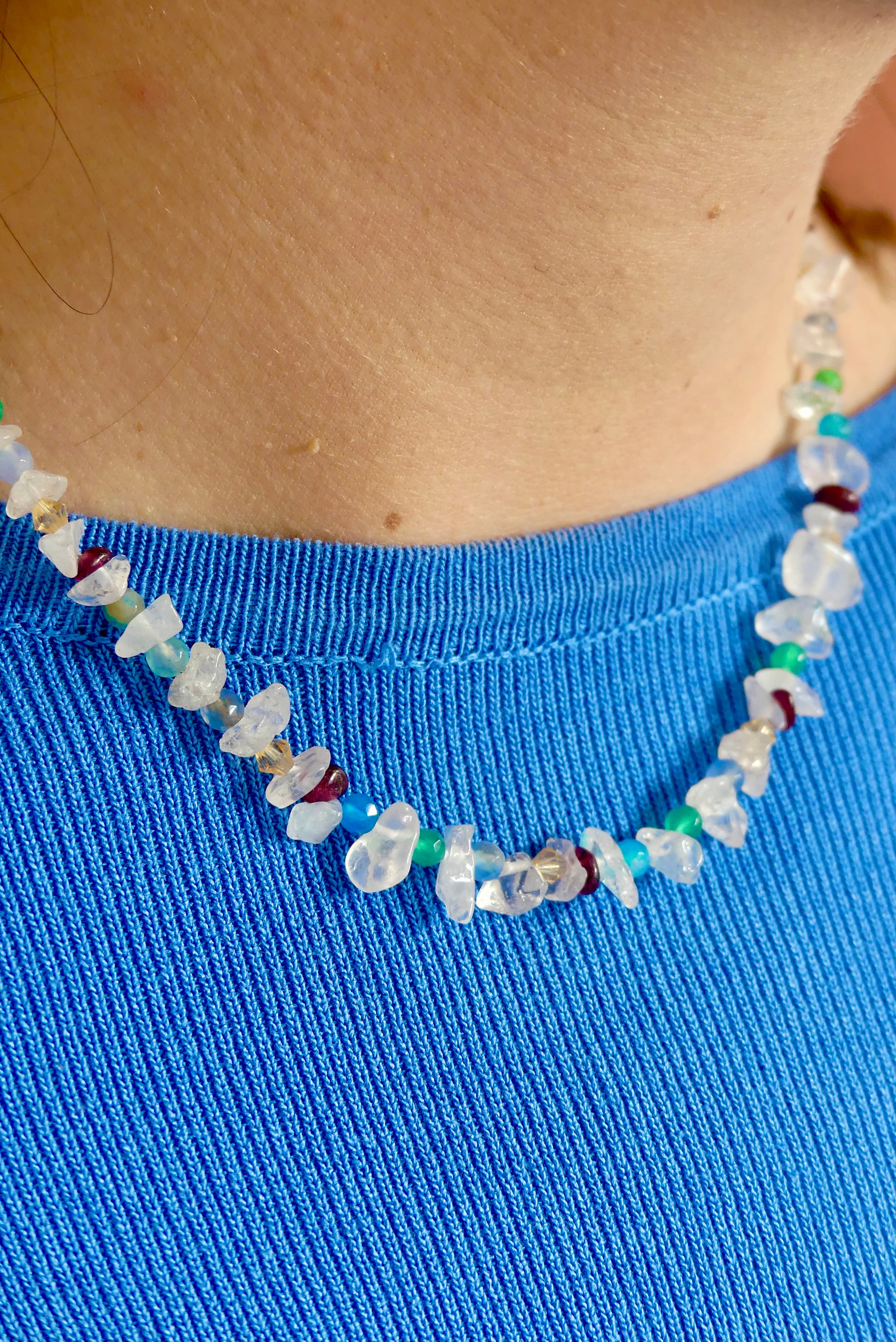 Collier de perles upcyclées Blanche