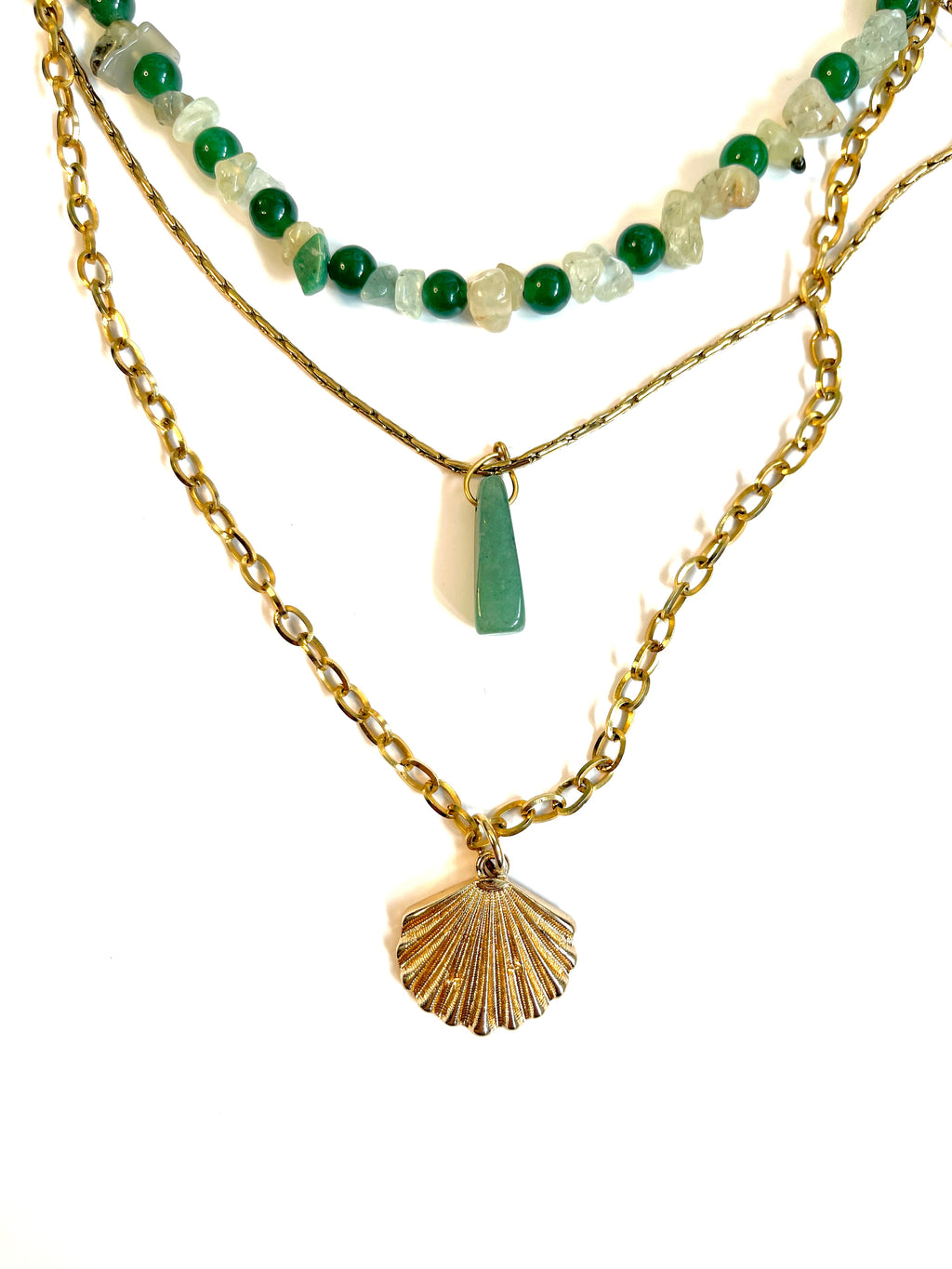 Collier de perles upcyclées green shell