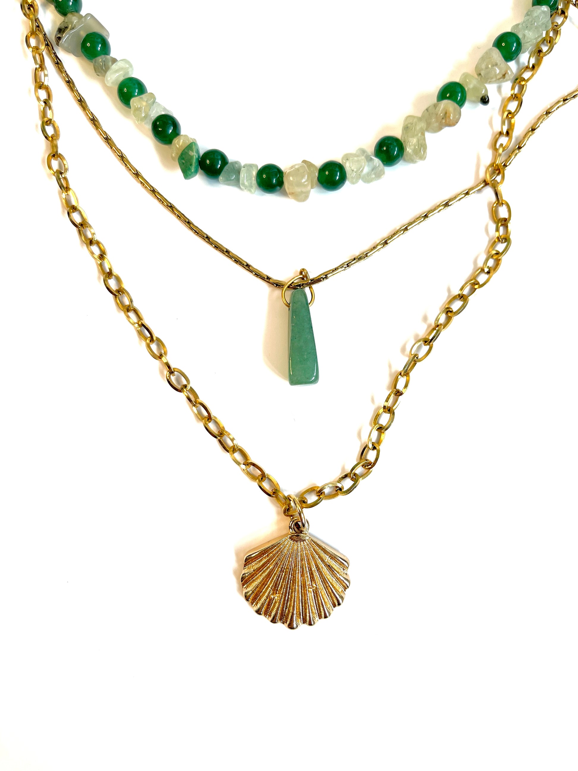 Collier de perles upcyclées green shell