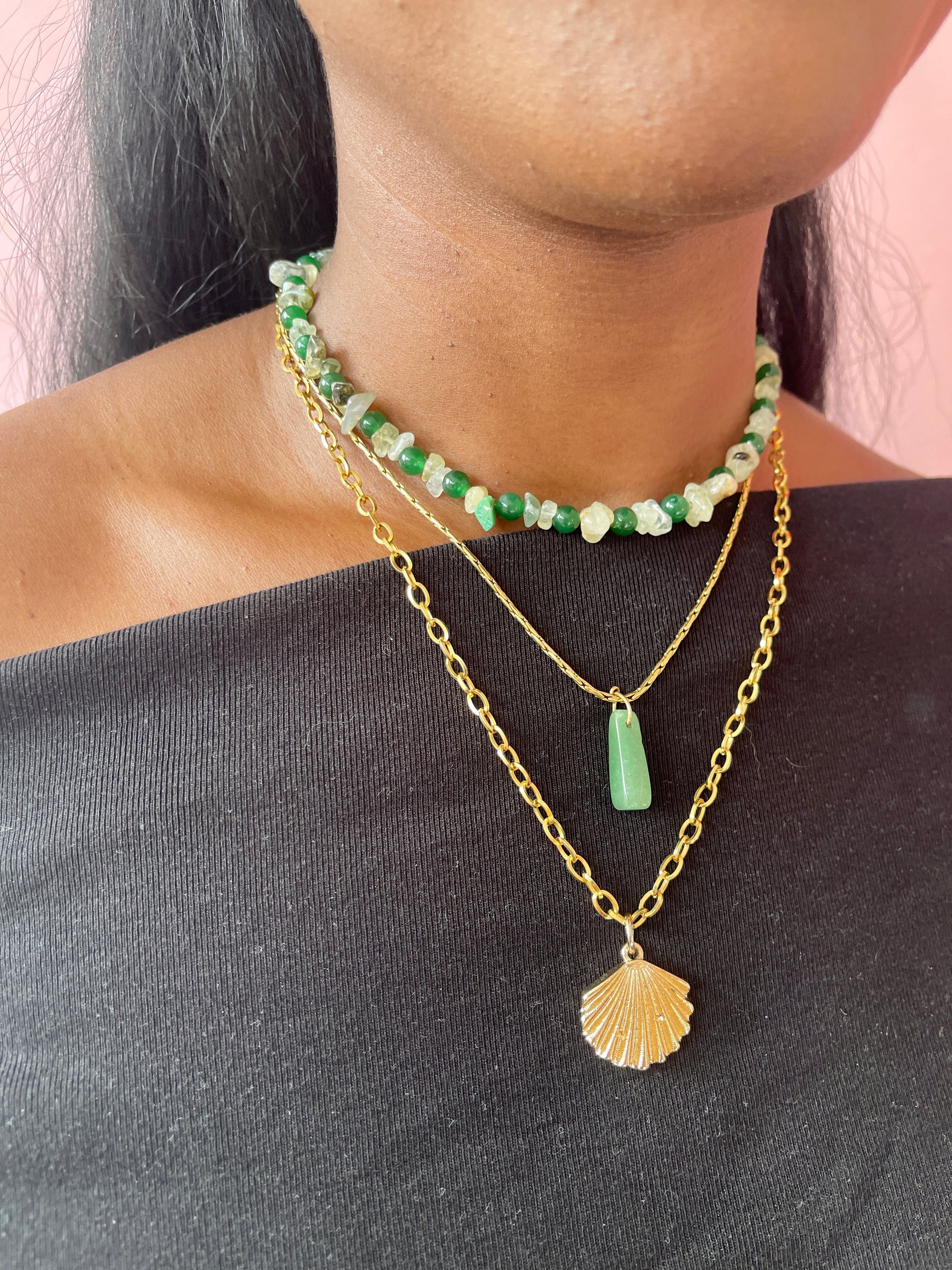 Collier de perles upcyclées green shell
