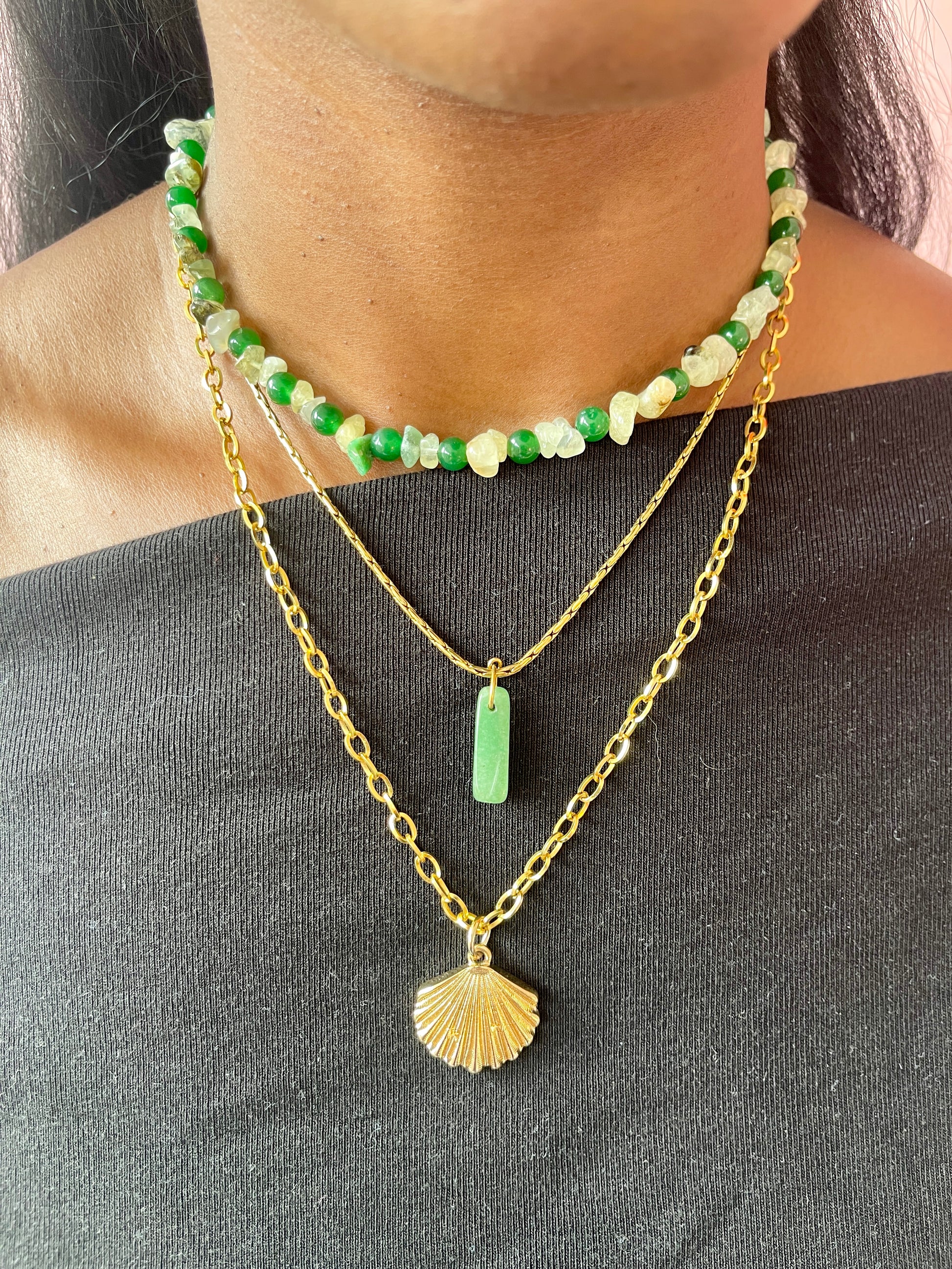 Collier de perles upcyclées green shell